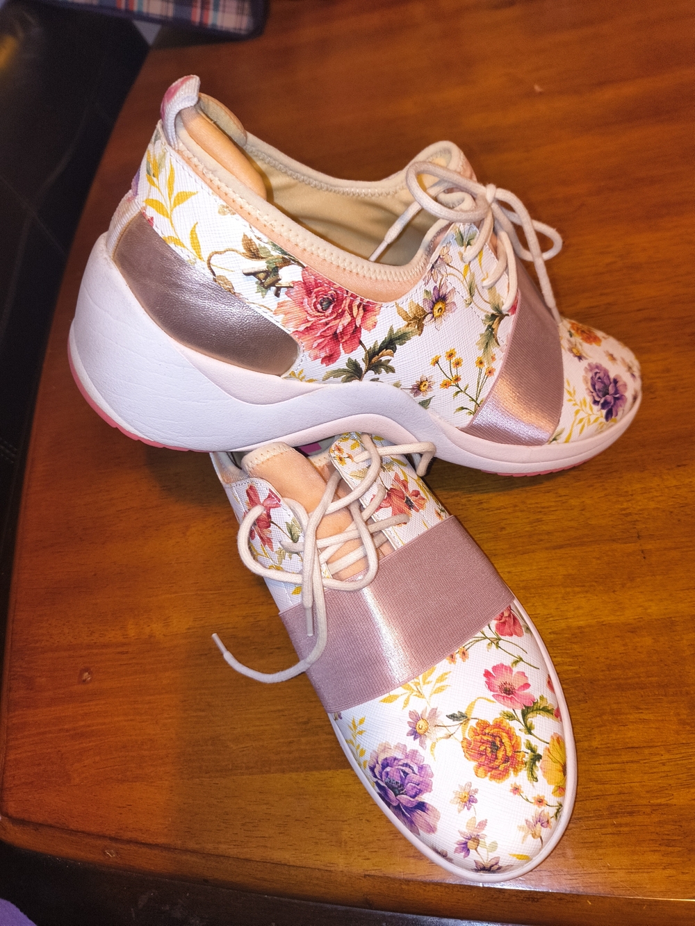 Anne Klein Pink Floral Lace-Up Slip-On Sneakers